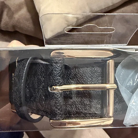 New Women’s Michael Kors Belt - Picture 5 of 5